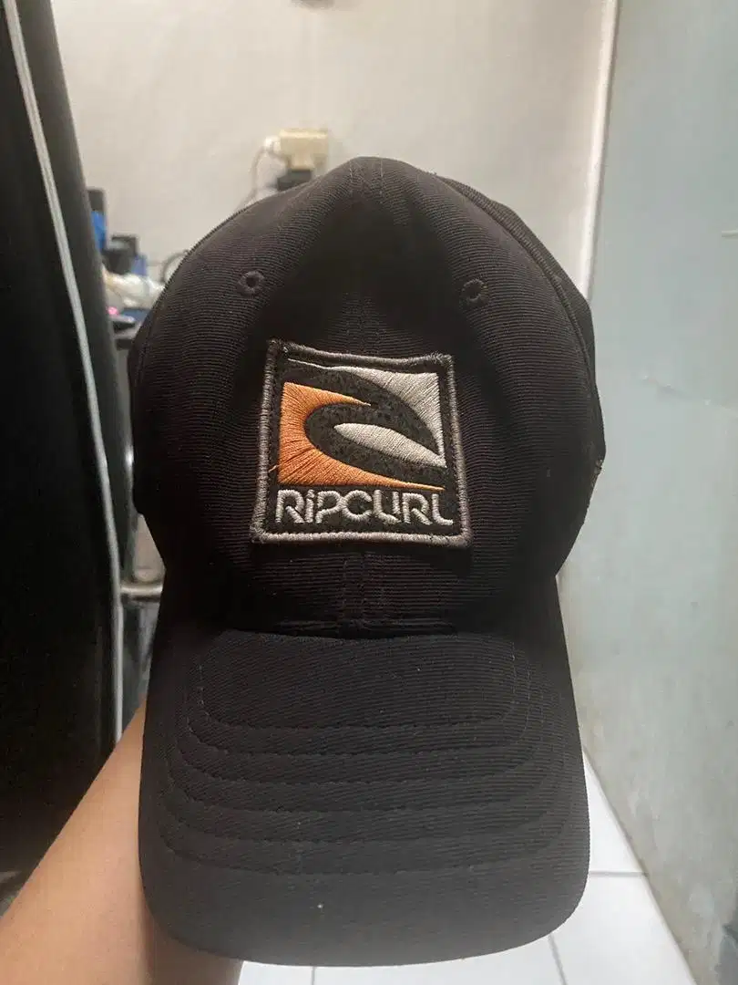 Topi Ripcurl Hitam
