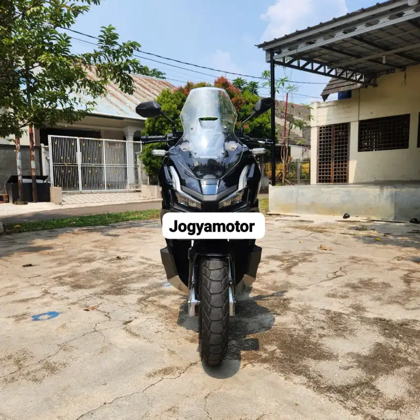 Honda Adv 160 CBS 2024
