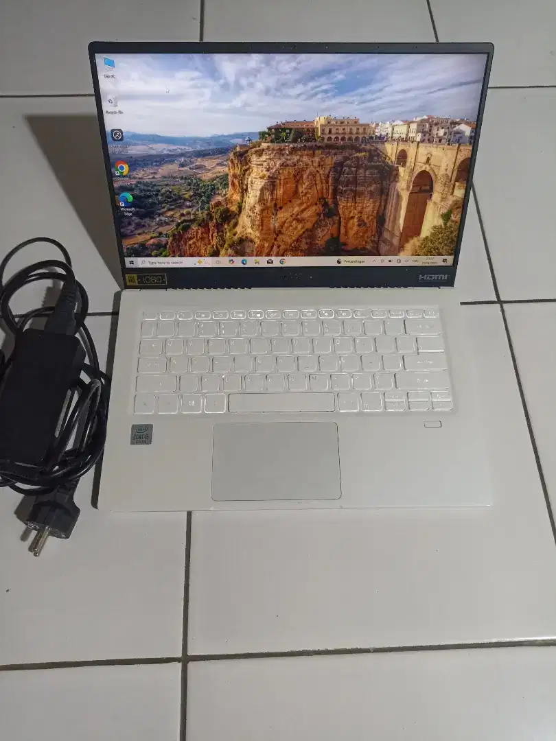 Laptop Acer Swift i5 Gen 10 Touchscreen