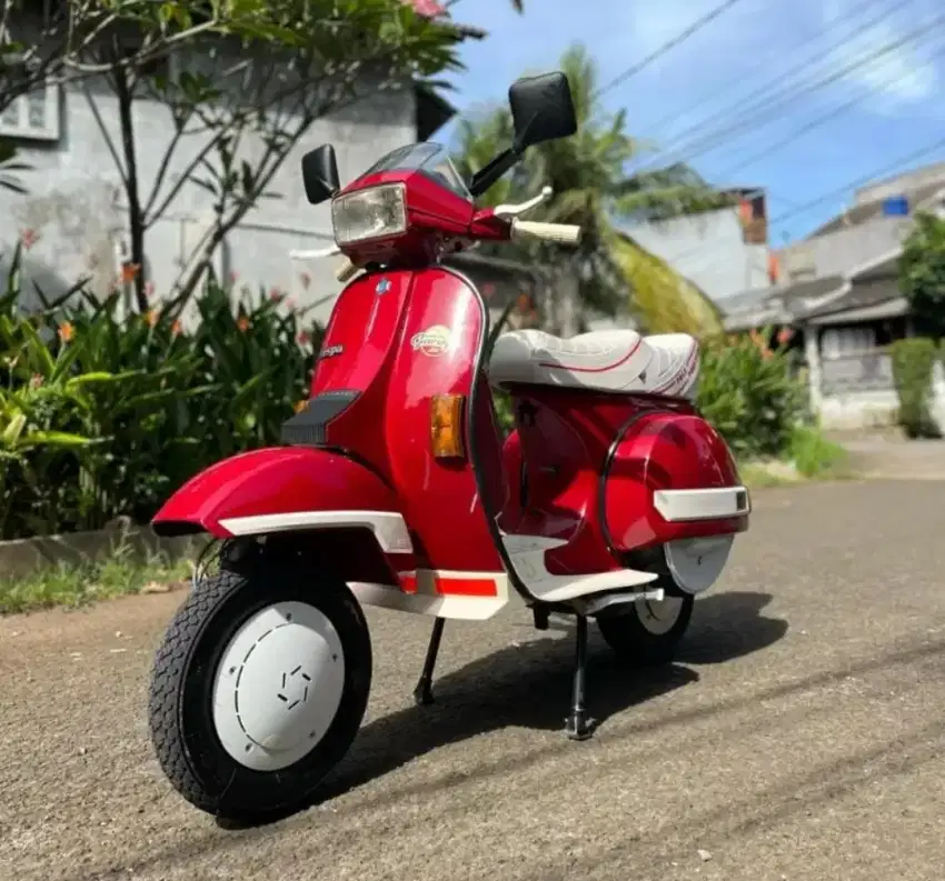 Vespa Excel 1992 Red Rosso