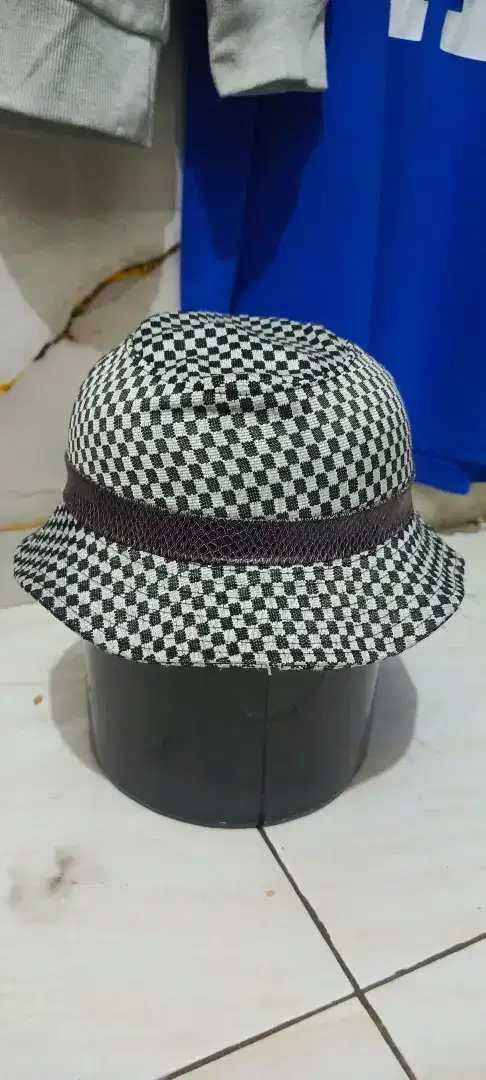 Bucket motif Tartan