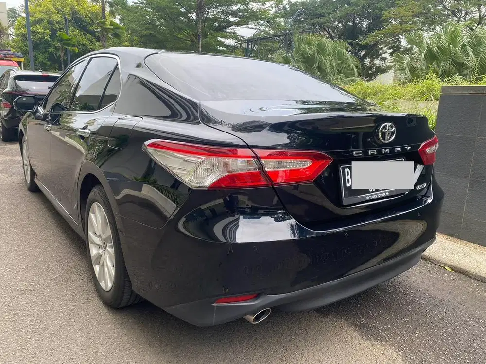 Cash!! Low KM Camry 2020