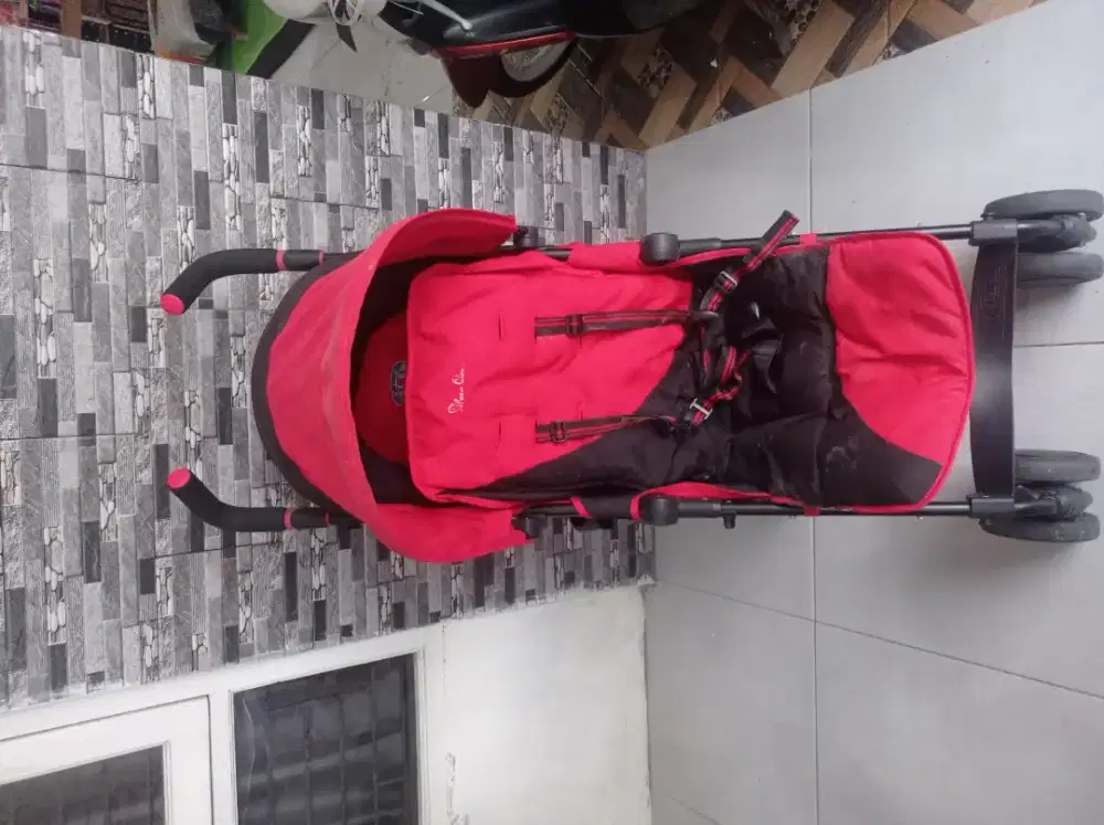 Stroller Silver Cross Warna Merah