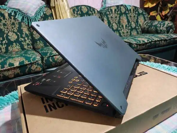 Laptop asus tuf a15 FX506IH model baru ocok buat editing, rendering