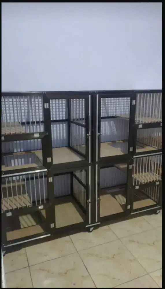 Kandang kucing 4 pintu