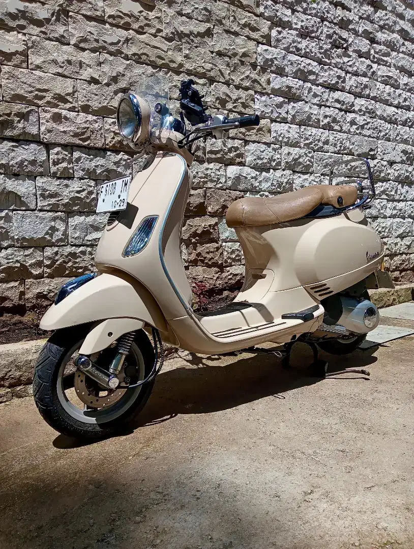 Vespa LXV 3V ie Low KM Antik