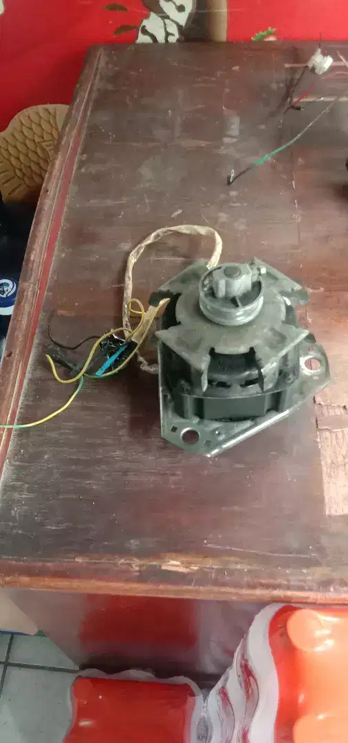 Motor dinamo mesin cuci 2 tabung