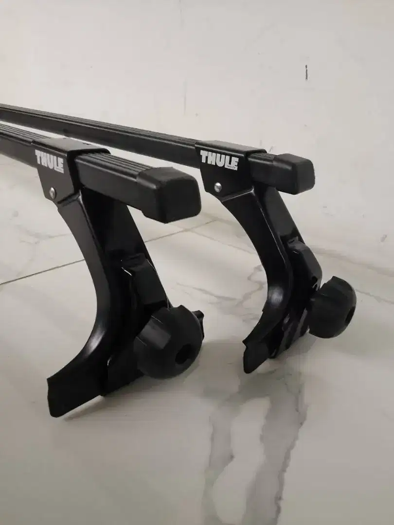 Crossbar THULE RainGutter (jepit di talang air mobil)