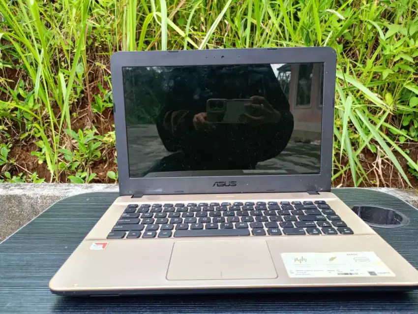 Laptop Asus X441B
Processor Amd A4-9125