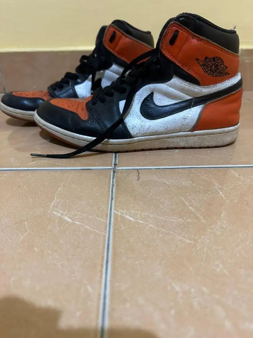 Nike jordan 1 shattered backboard  size 42