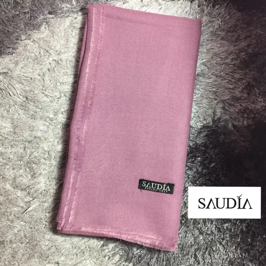 preloved kerudung segi4 saudia
