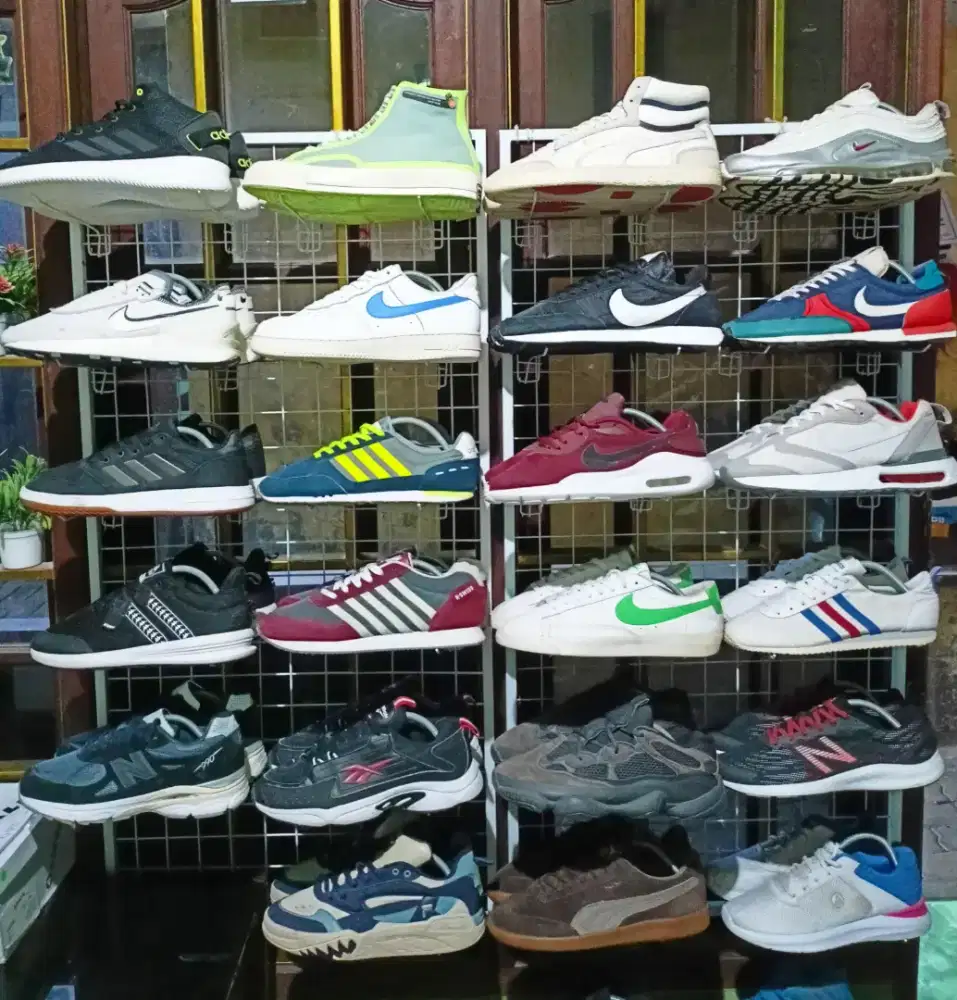 Sepatu Second Branded