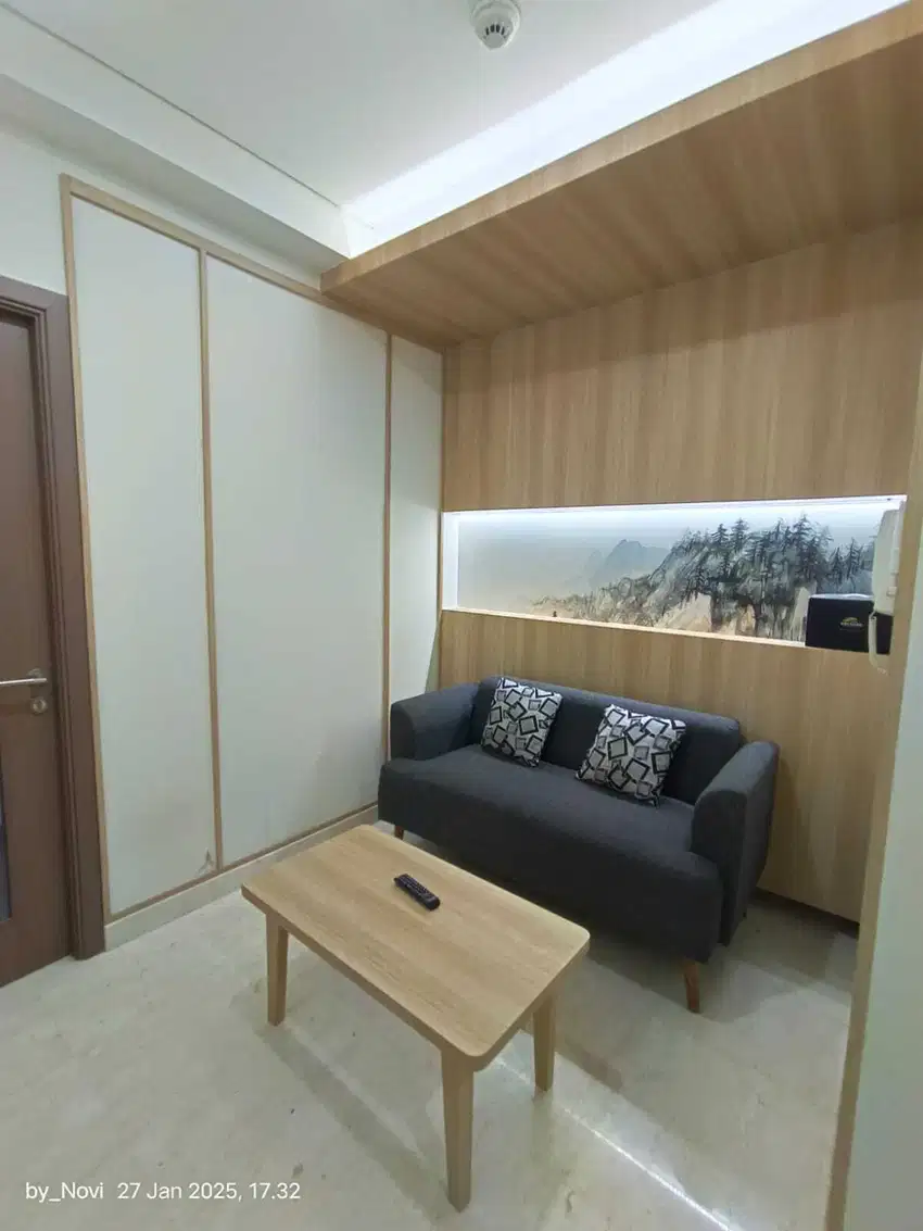 disewakan 1BR full furnished Apt. Puri Orchard lt tengah view pool