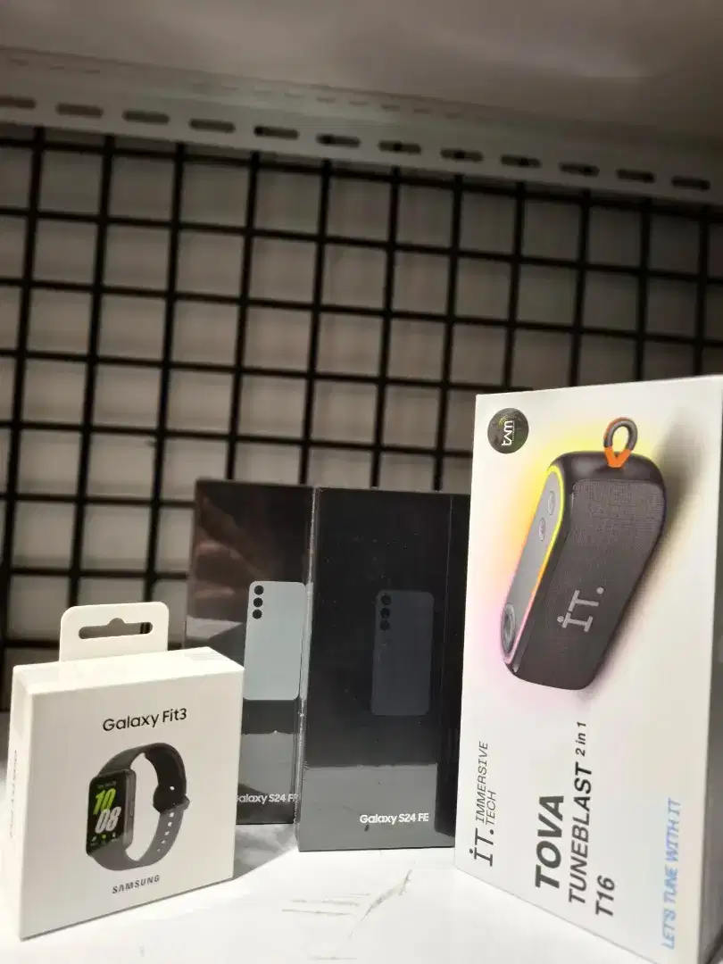 SAMSUNG S24FE FREE FIT 3 FREE SPEAKER BLUETOOTH