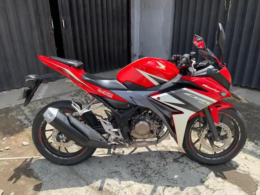 Honda CBR 150 R 2017