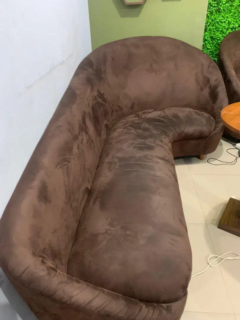 Sofa Studio Brand Informa Bahan Bludru