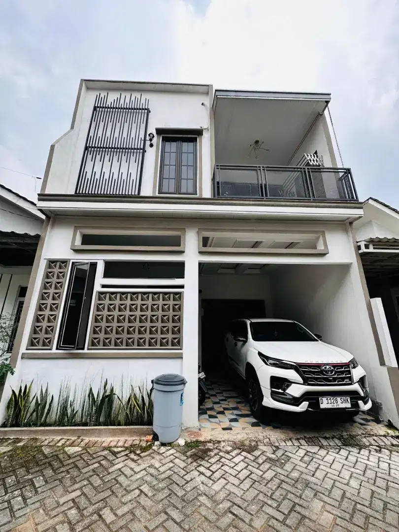 Rumah Bagus Full Furnished di Alfarezqy Regency, Rawalumbu, Bekasi