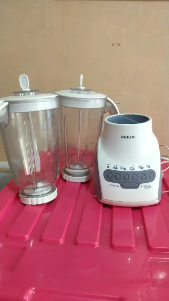 Blender Philips HR 2115