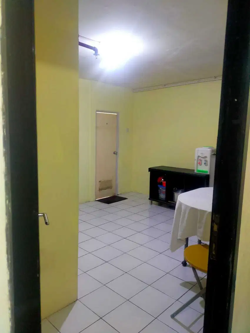 Apt Modernland Tower Kuning (2 BR)