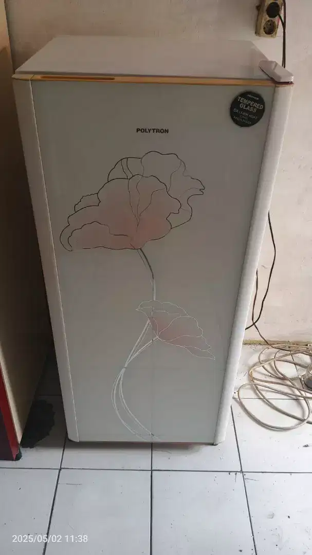 Di jual kulkas Polytron 1 pintu