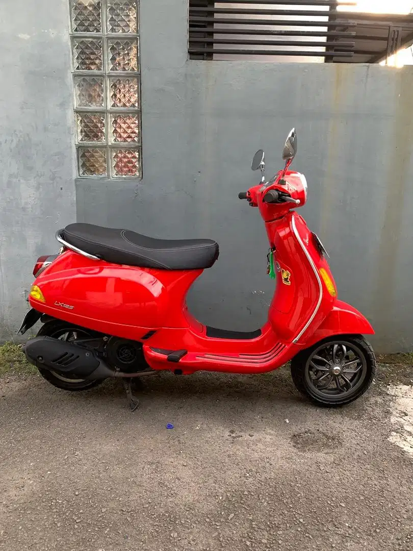 Vespa LX iGet 125 2023