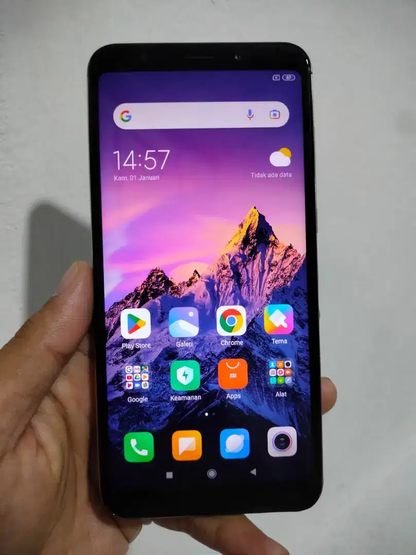 Redmi 5 Plus ram 3/32 layar full