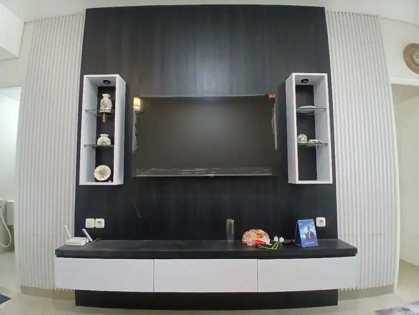 Backdrop TV hpl wpc