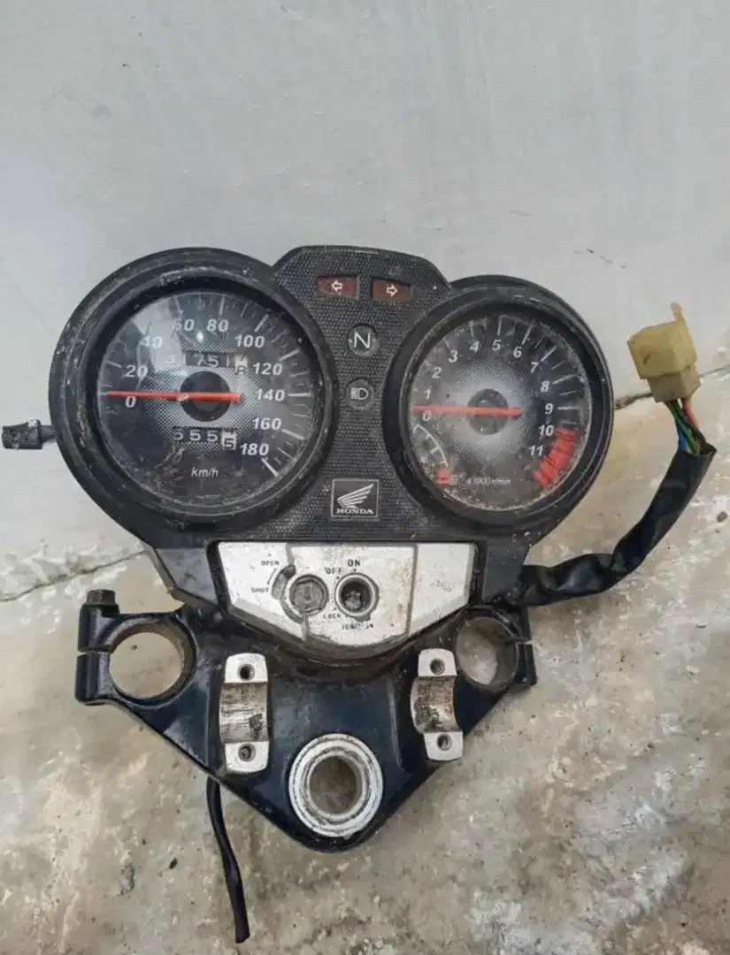 Spidometer megapro