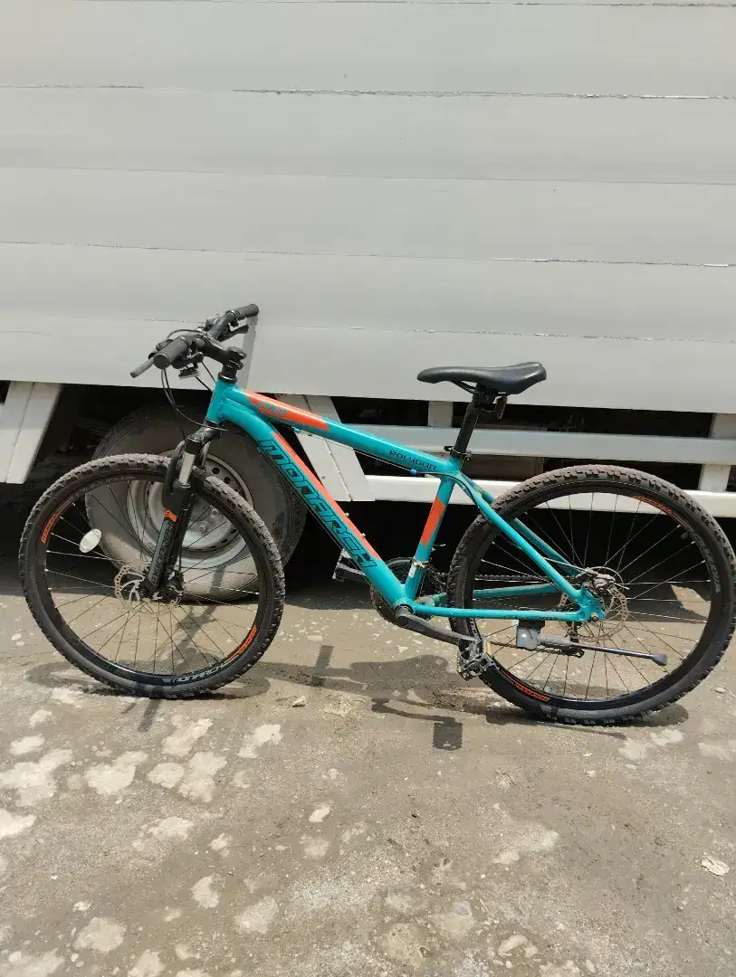 Polygon monarch 3 seperti baru