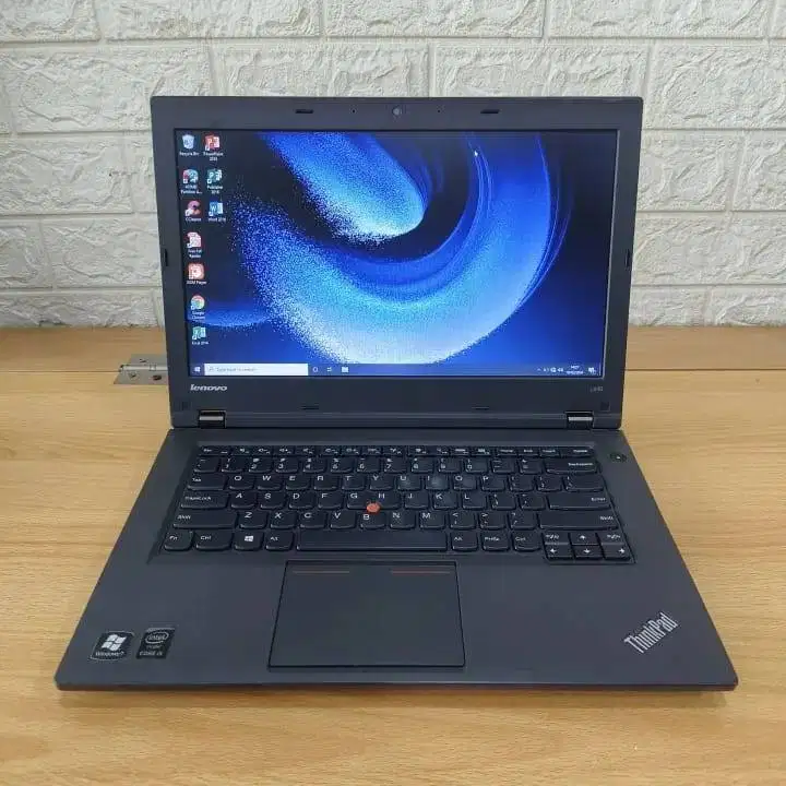 Lenovo Thinkpad T440P Core i5-4300U Haswell Gen 4 Ram 8Gb SSD 256Gb