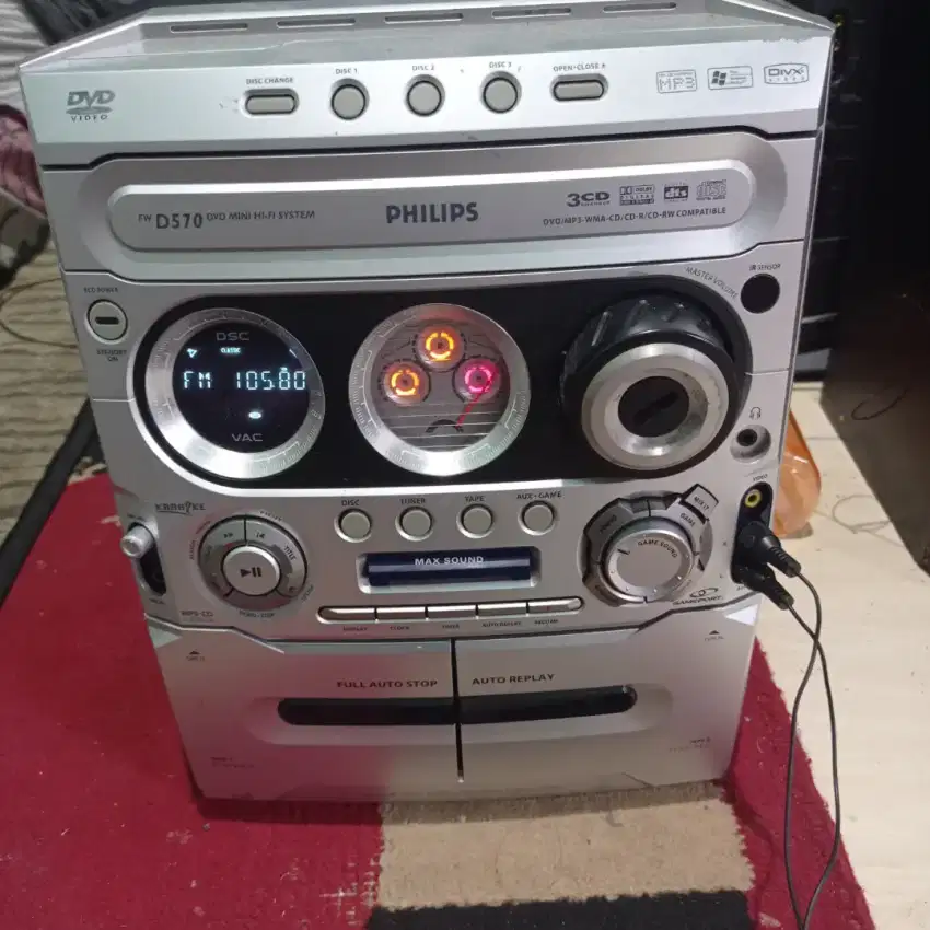 Head unit compo philip fwd 570