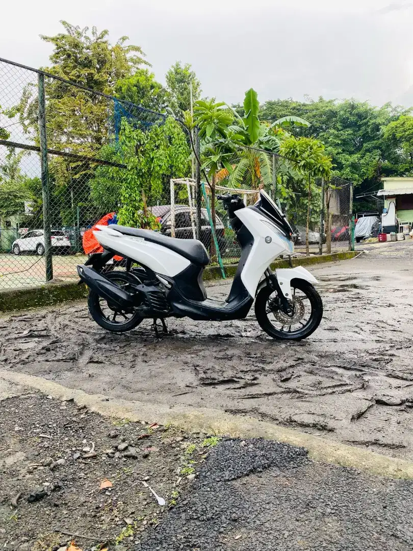 Yamaha Lexi 125cc Std Bluecore Fi Tahun 2018