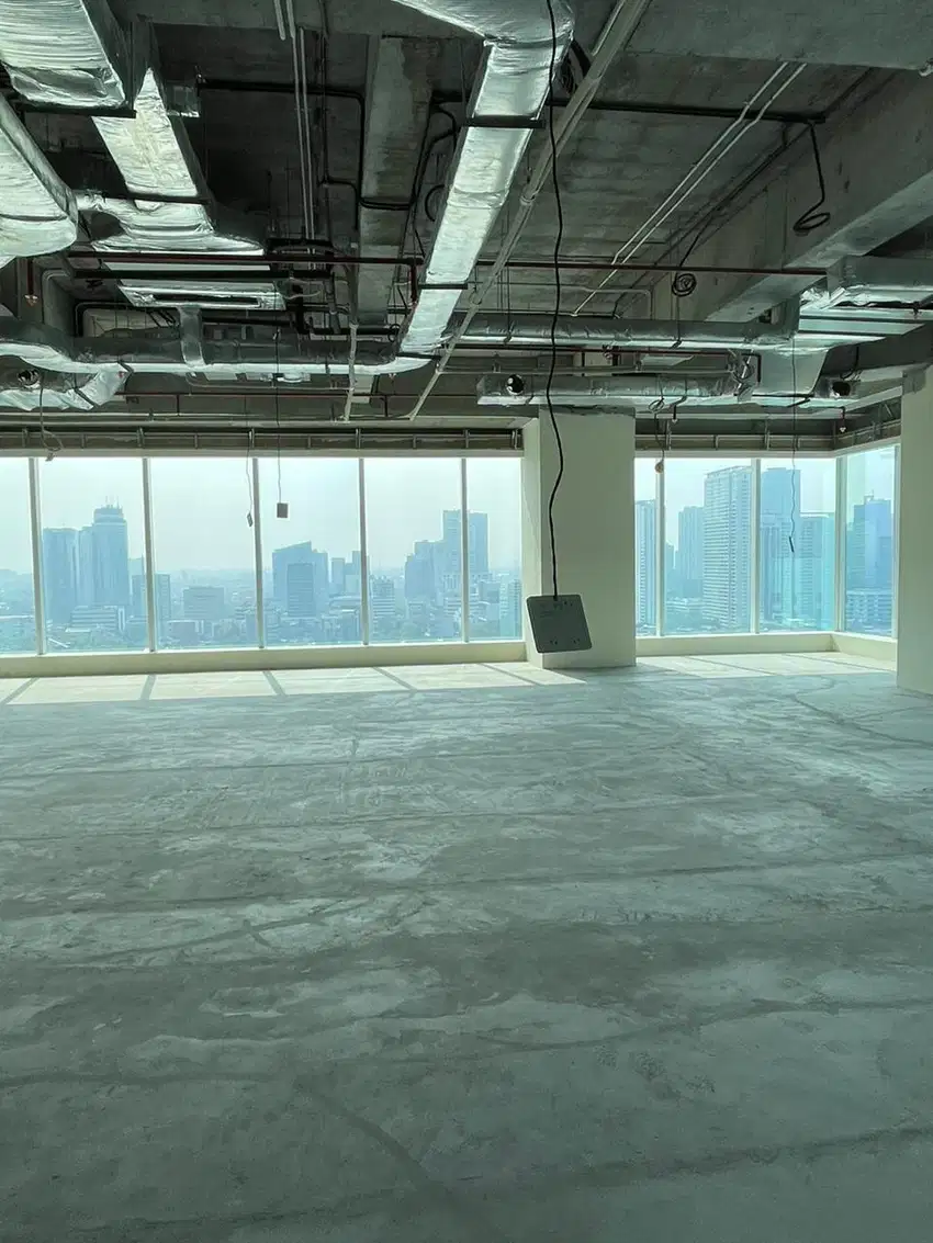 SEWA KANTOR DI JAKARTA SELATAN SUDIRMAN 293M2 BARE 275k NEGOO