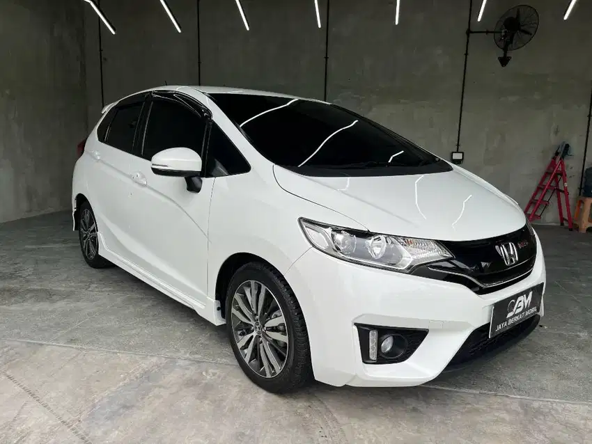 2014 JAZZ GK5 1.5 RS CVT, ISTIMEWA, SIAP PAKAI, LOW KM, PAJAK PANJANG