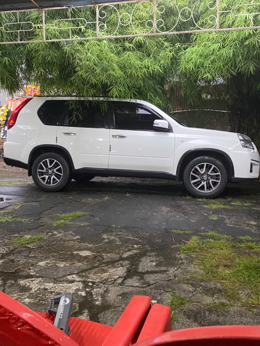 2013/2014 Nissan X-Trail Urban Selection Putih (Last Edition, Langka)