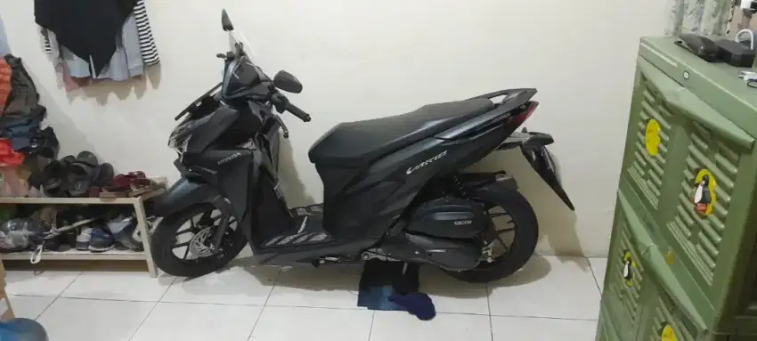 Vario 125  cbs iss