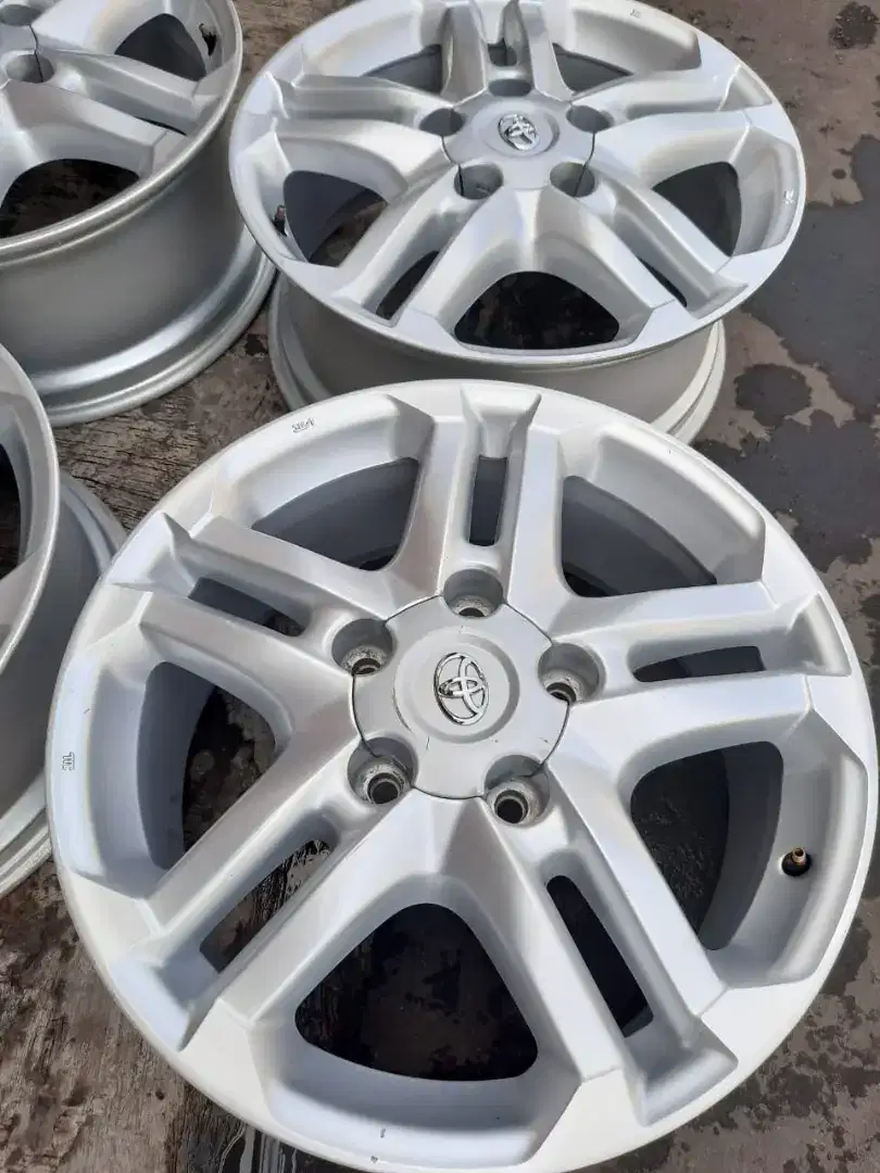 Velg Toyota Land Cruiser R.20 ori