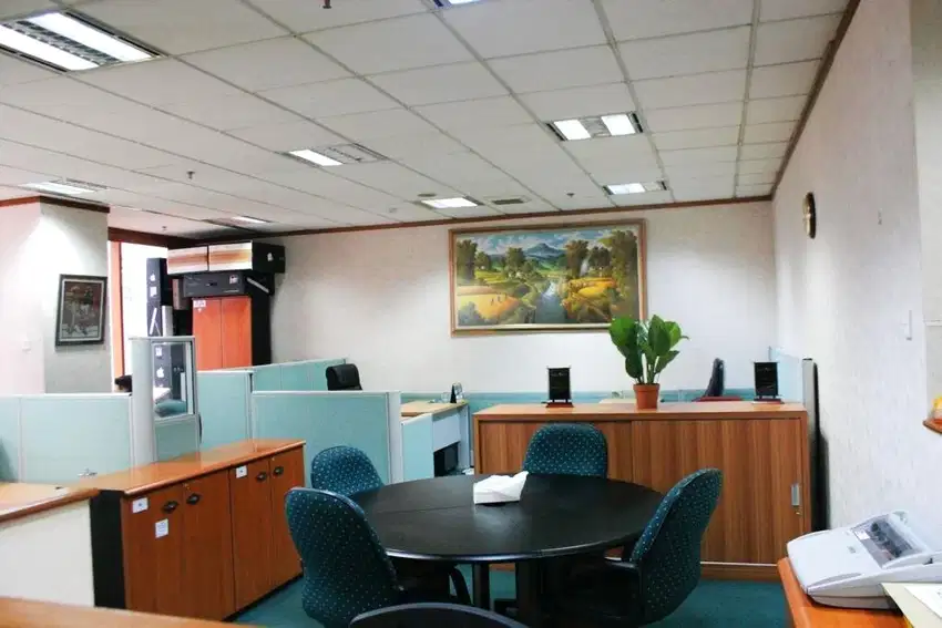 Ruang Kantor Menara Sudirman 250m Semi Furnished Lokasi Strategis