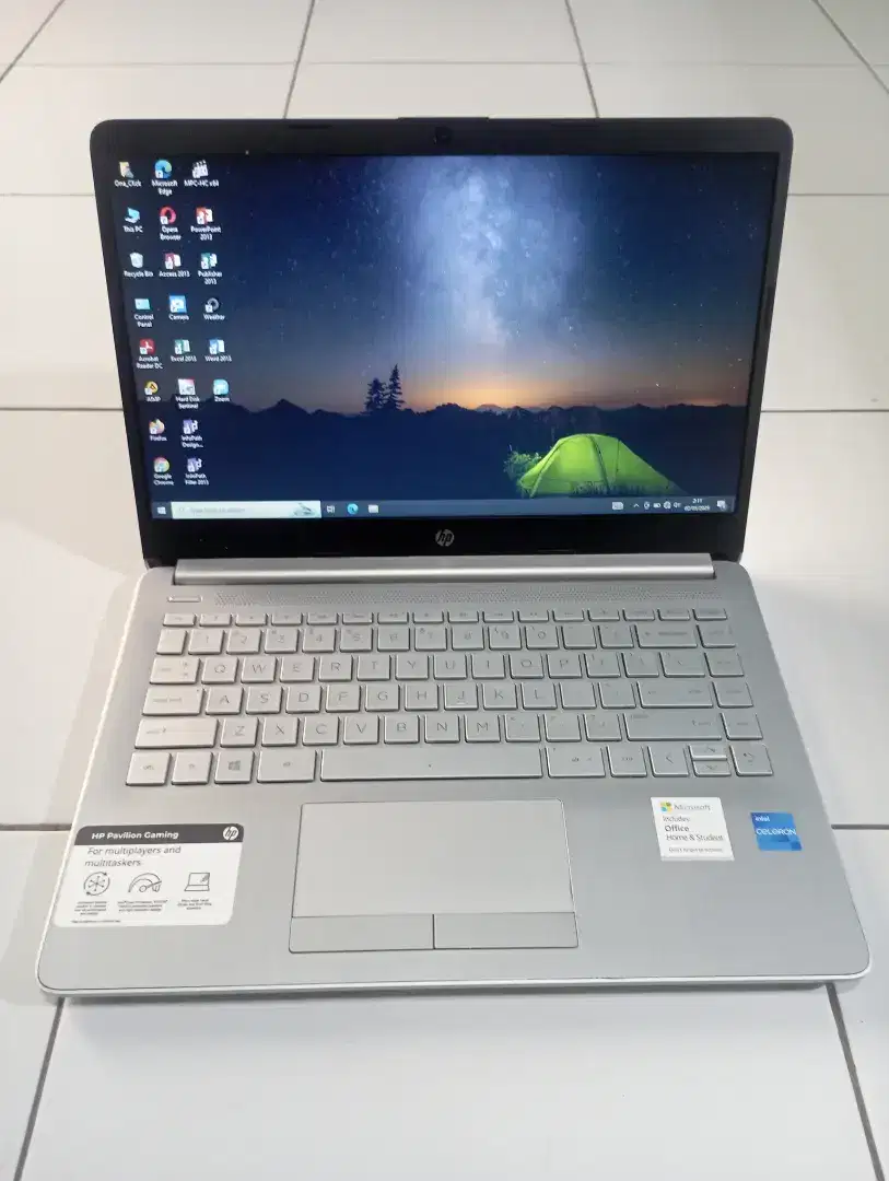 Laptop hp super slim ddr4 ssd siap pakai