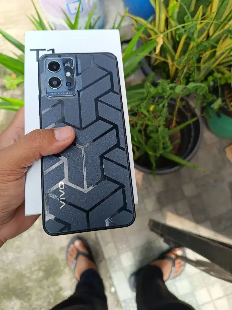 Vivo T1 8+8/256 5G like new gres bnegt lngkp ori TT masuk