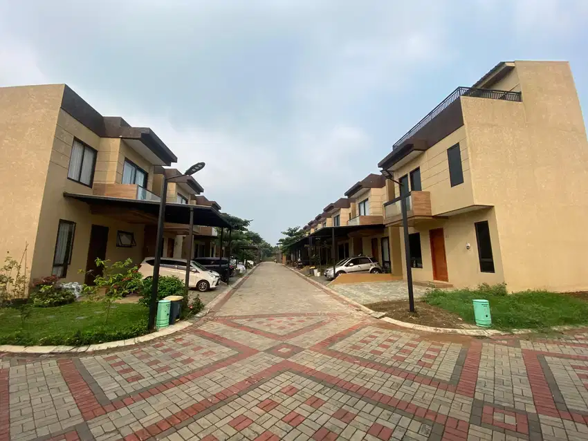 Rumah 2 Lantai Cocok untuk Semua Generasi Dengan Lokasi Strategis