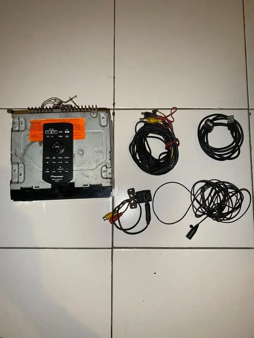 Head Unit Pioneer AVH-X2750BT