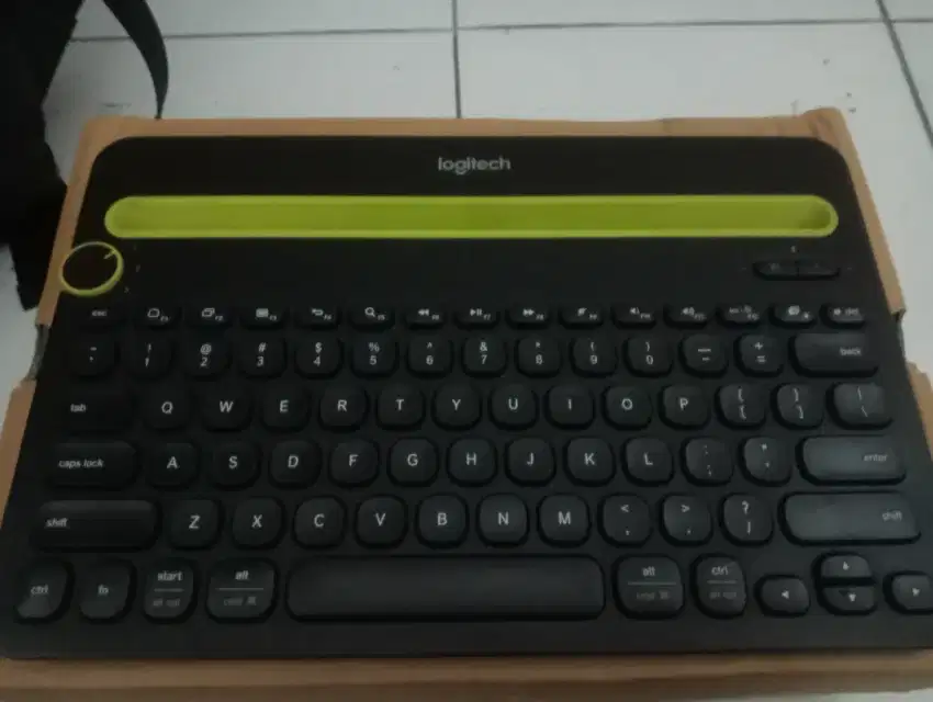 Keyboard Logitech for Tab/Ipad 11inc