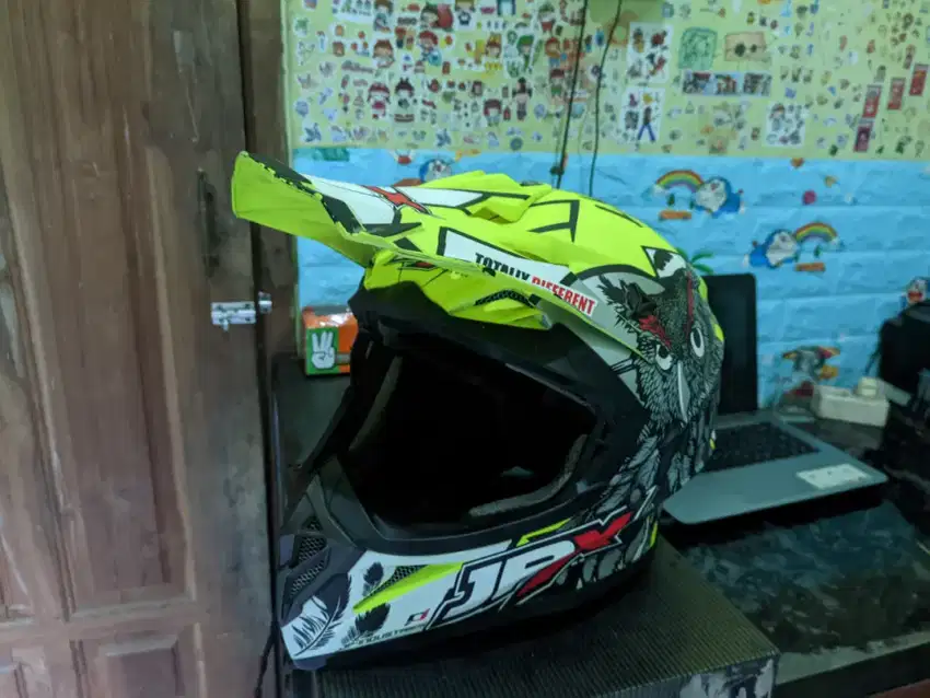 Helm JPX cross.