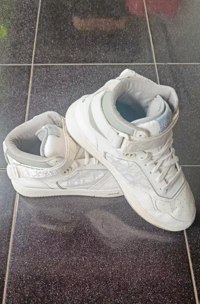 Sepatu Dior B27 Uptown High-Top White Sneakers Size 42