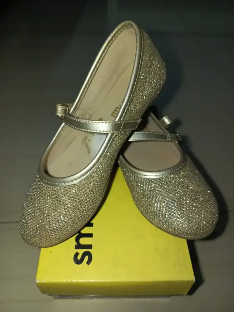 Sepatu anak perempuan Smart Fit