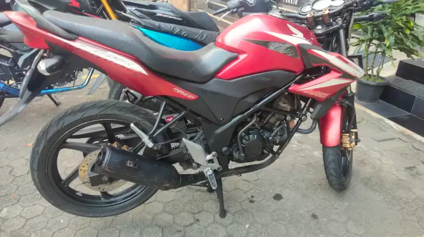 BU FS CB150R Old