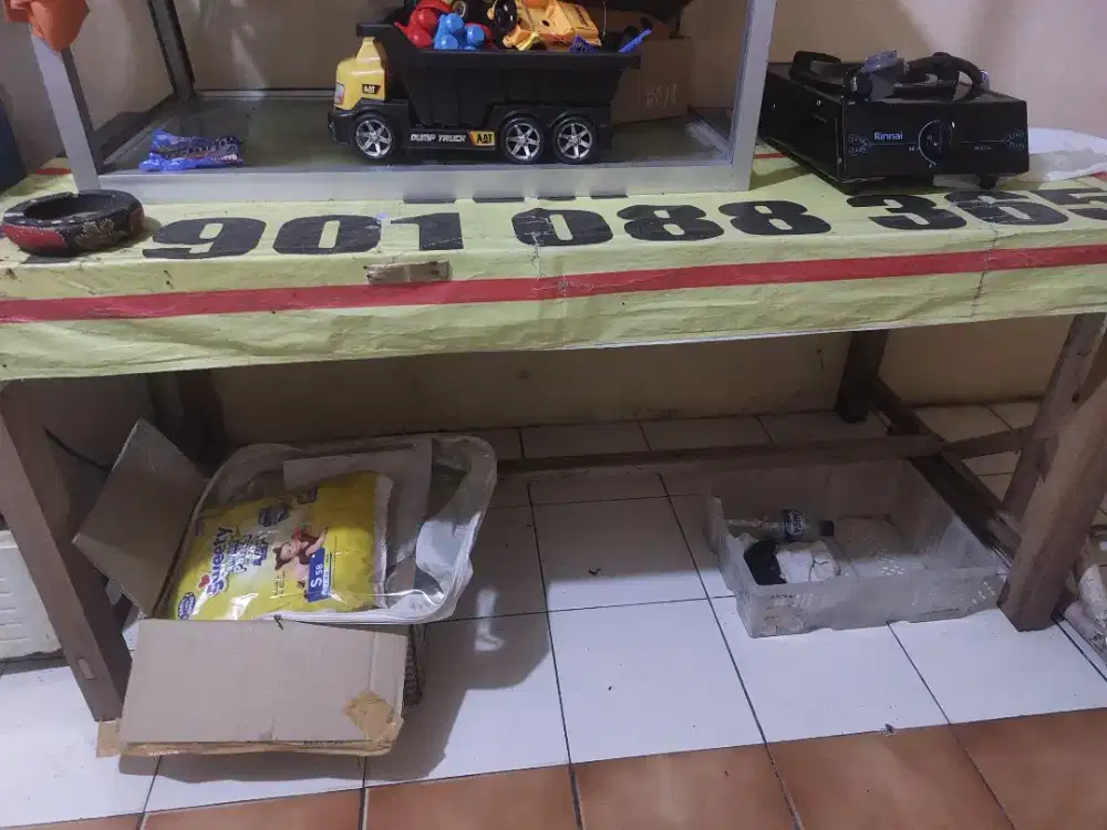 Meja kayu panjang 1,5meter