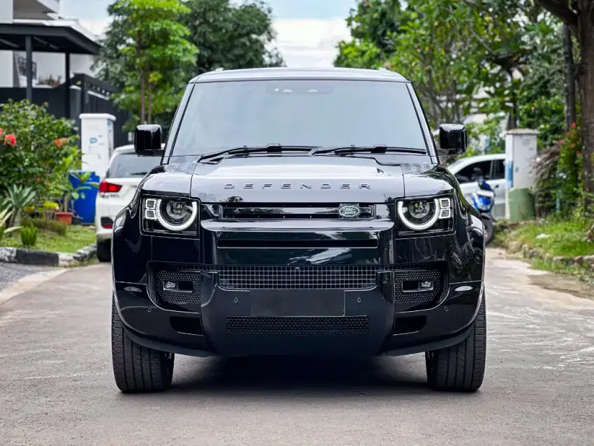 Defender 110 P400 X-Dynamic HSE type Tertinggi 2024
