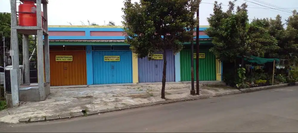 Disewakan Toko / Kios dekat Pasar, Metland Cileungsi